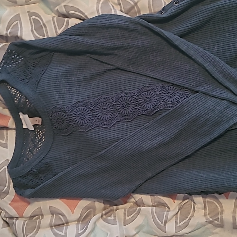 Green Knox Rose Sweater Size M